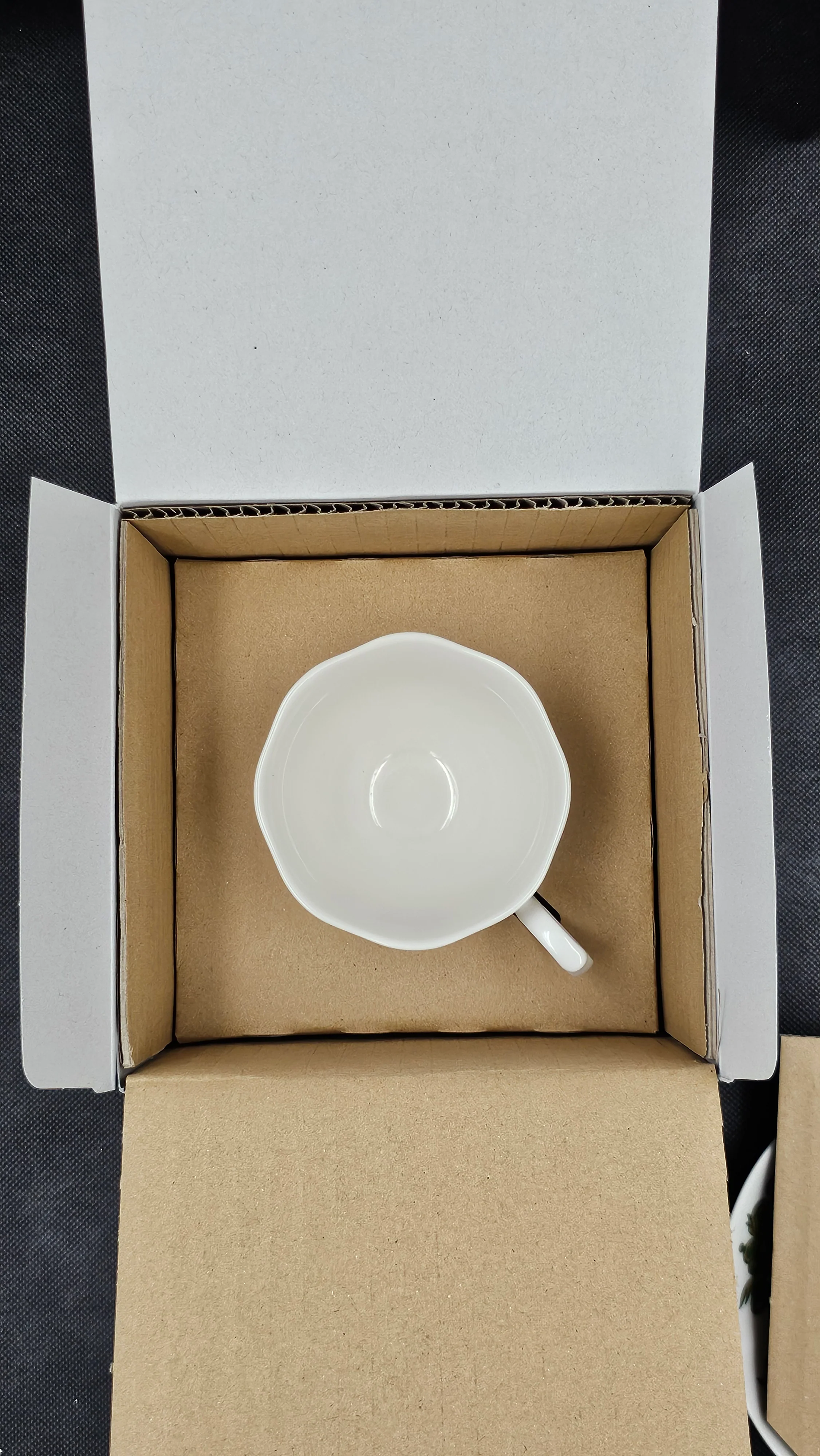 Attack on Titan - Levi Ackerman Teetasse & Untertasse Set - Ichiban Kuji ~The World Outside the Walls~ [D-Preis] - Image 3
