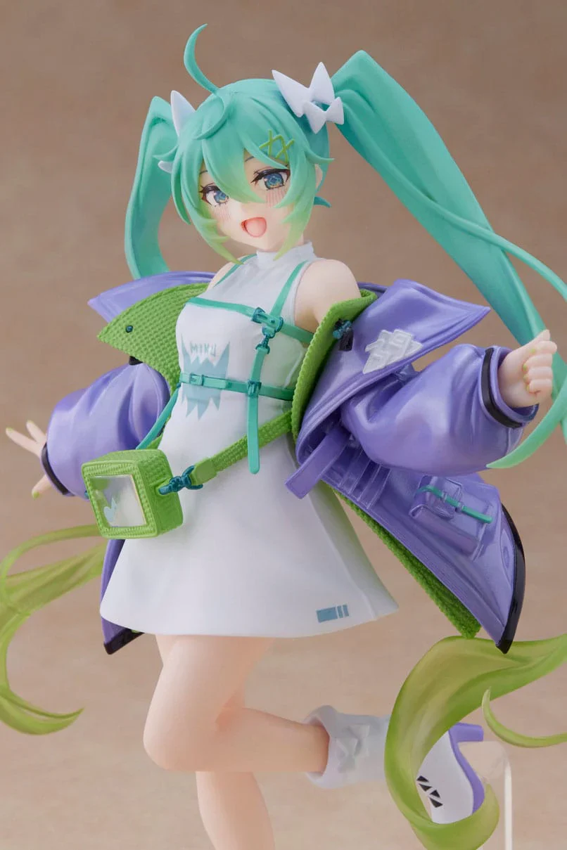 Hatsune Miku - Fashion Figure Sporty ver. - Taito Prize - Image 3